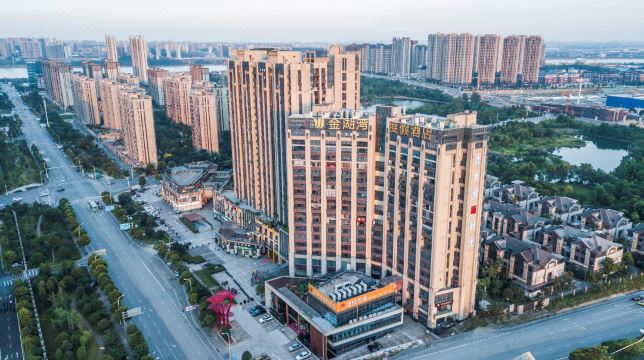 金湖灣度假酒店（長沙洋湖新城地鐵站洋湖濕地公園店）