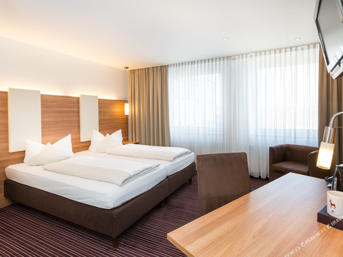 慕尼黑水晶酒店主图