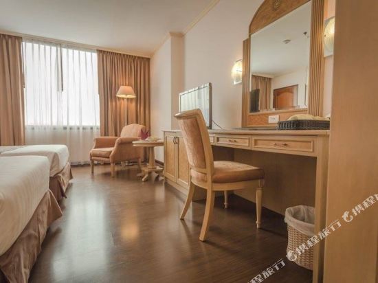 Grand Tower Inn Rama VI Hotel Room Type - Superior Twin Room