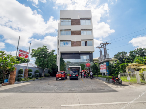 ZEN Rooms Burgos Street Vigan