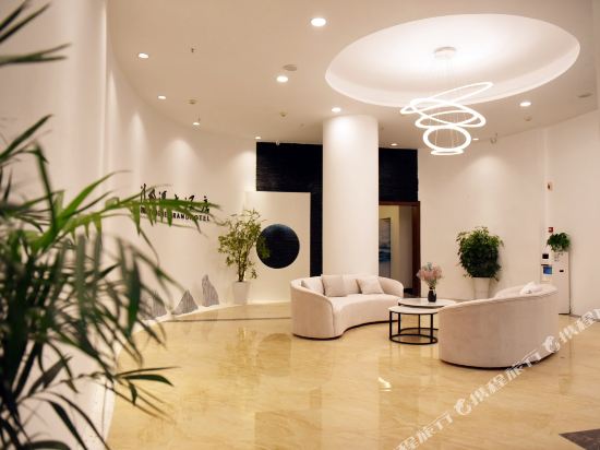 神农架清杨河大酒店