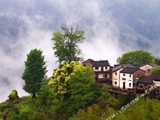 休宁木梨硔客栈