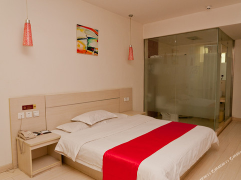 沃德阿拉丁酒店（冠县汽车站火车站店）