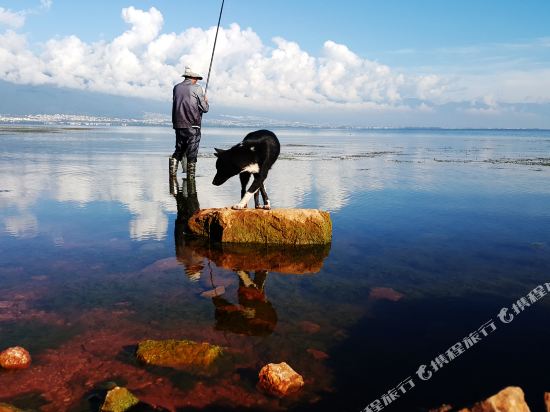 大理万物生·洱海全画幅海景酒店