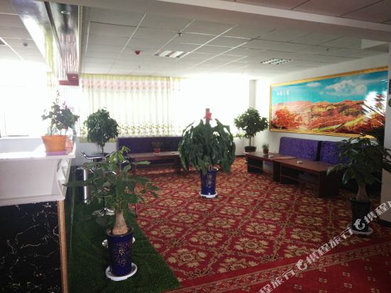 七彩丹霞丹祁宾馆