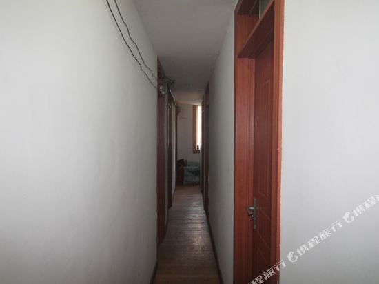 烟台朋进旅馆二店(12号楼)