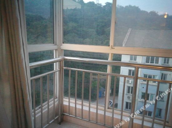 镇江玉兰花999公寓