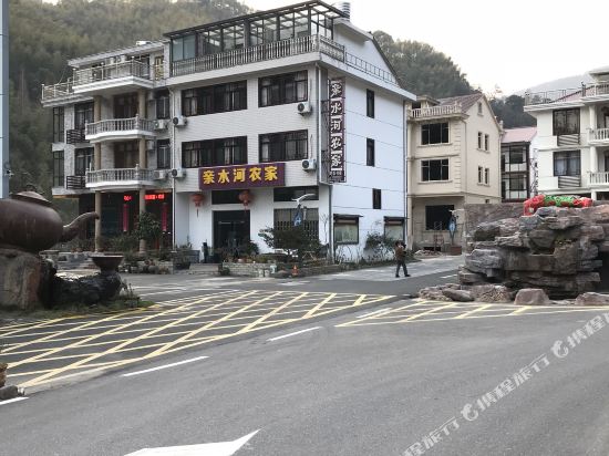 磐安亲水河农家