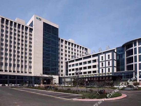 蓝海大饭店(青岛李沧君峰路地铁站店)