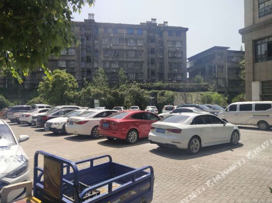 江山天域轻居酒店