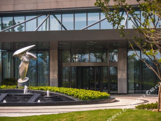 上海漕河泾万丽酒店