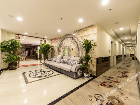 福州龙图腾时尚酒店