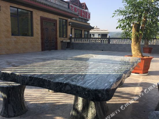 墨江八十商务酒店