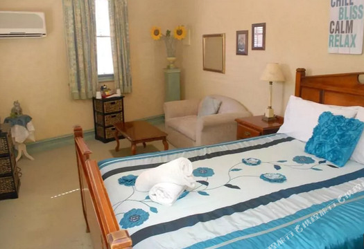 Bordello Hotel, Bar & Spa