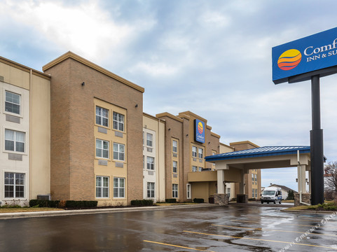 Melvindale酒店住宿-Comfort Inn & Suites Allen Park - Dearborn