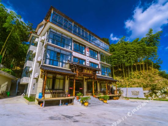 安吉驿雲·雲顶居民宿