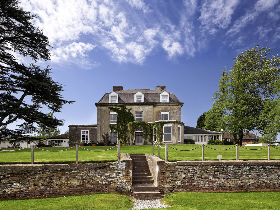 水晶布里斯托尔北部农庄酒店-官方