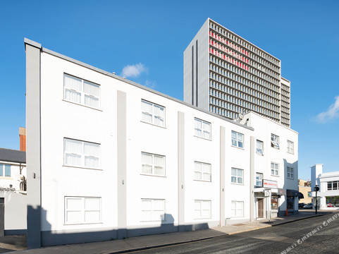 图尔西克罗伊登公寓酒店