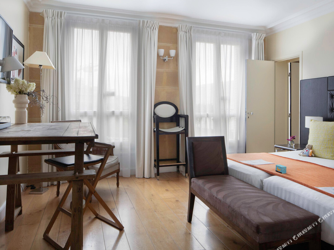 爱思得123爱丽舍酒店