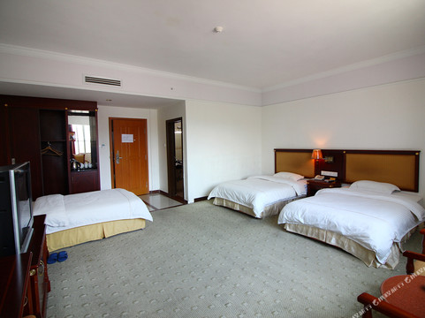 连南民族大酒店曙光路店