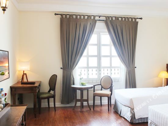 Phoenix Hotel Vung Tau Room Type - Superior Family Room