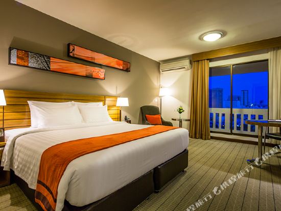 Maple Hotel Room Type - Deluxe Twin Room