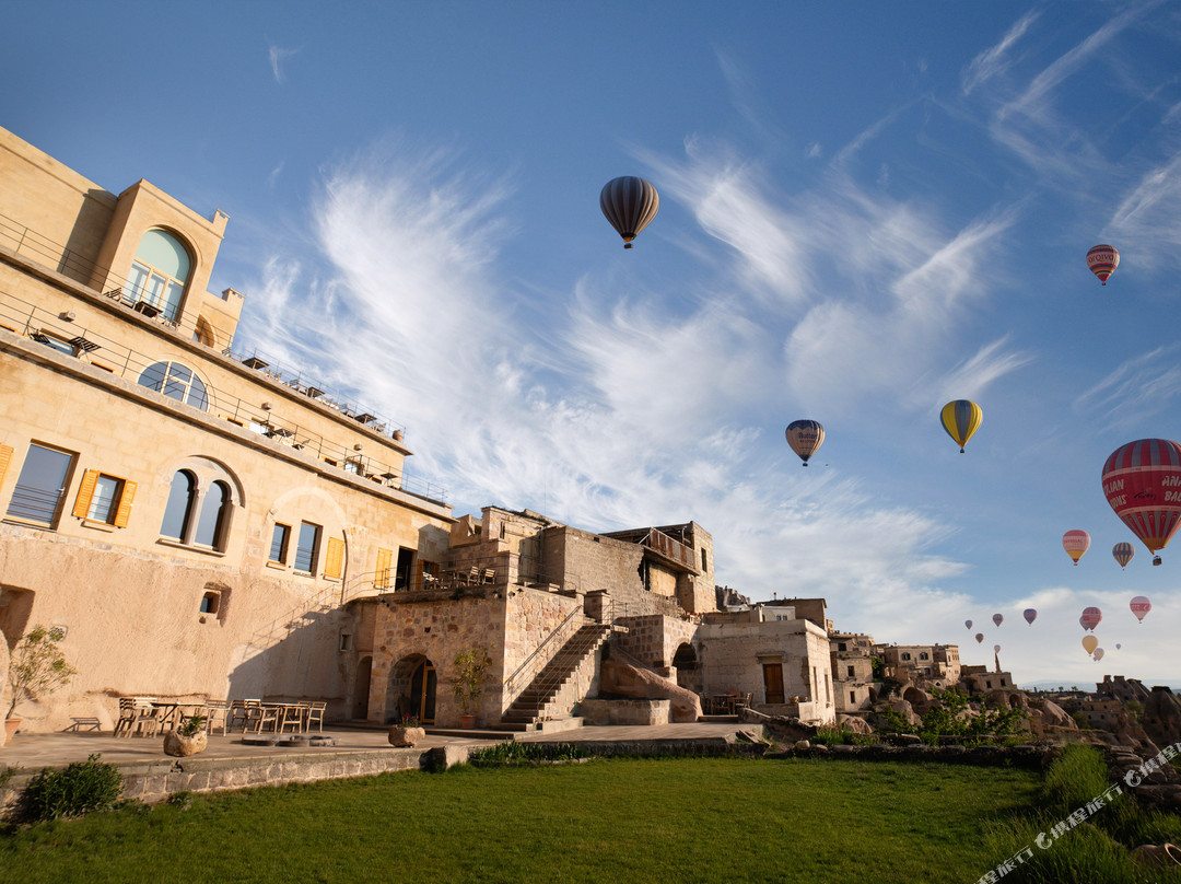基斯塔洞穴酒店主图