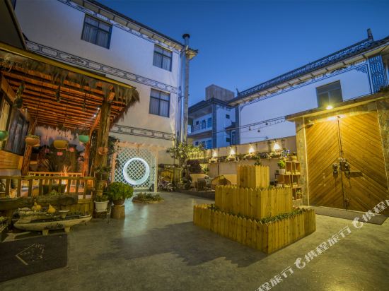 大理素心阁客栈