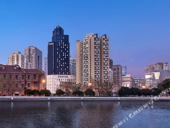 baseLIVING服务式公寓(上海苏河店)