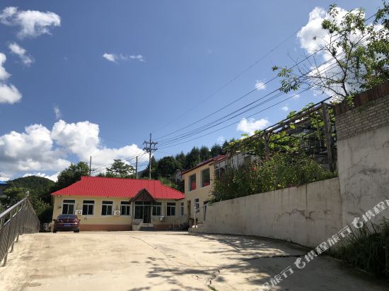 本溪县鸿福山庄