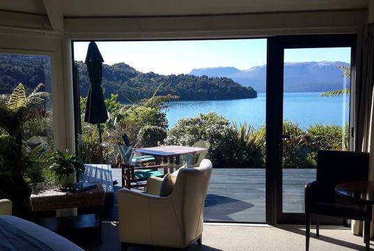 独行者旅社-官方