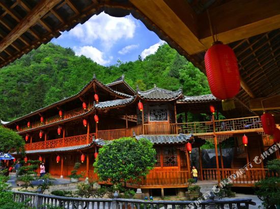 建始汪家寨悬崖大酒店