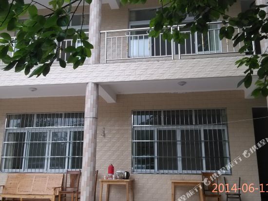 雅安碧峰峡碧缘休闲庄