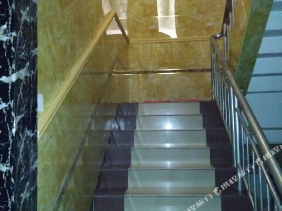 崇州吉祥伴商务旅社