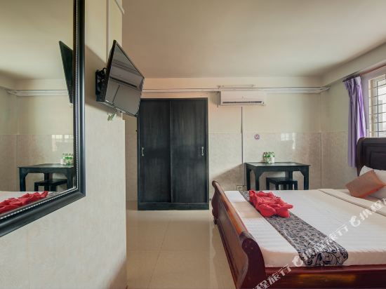 Siem Reap Pub Hostel Room Type - Deluxe Family Room