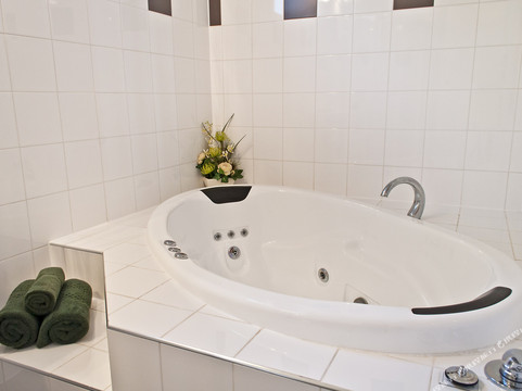 拉格伦舒适酒店