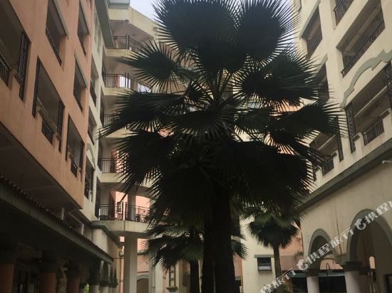 成都大溪谷温馨小家普通公寓