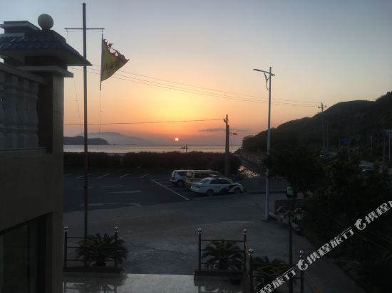 舟山桃花岛天龙山庄