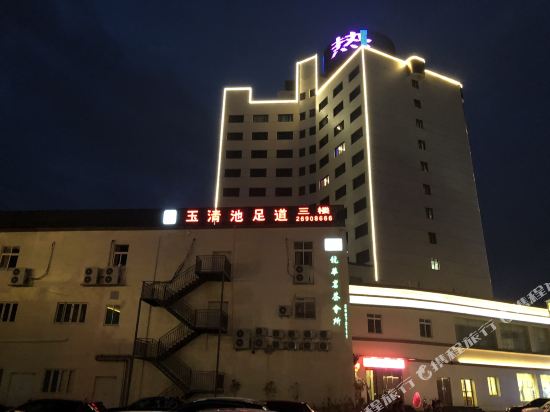 龙港龙华大酒店
