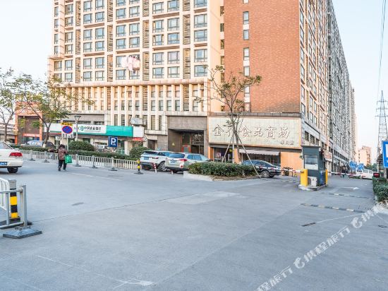 望海度假别墅(宁波苍松路店)