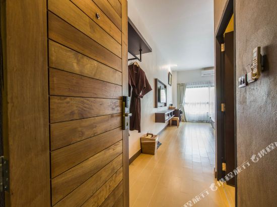Brown House Hotel Udonthani Room Type - Deluxe Triple Room