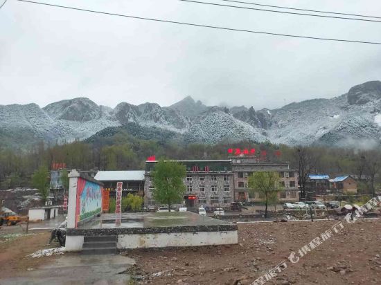 万仙山碧水山庄