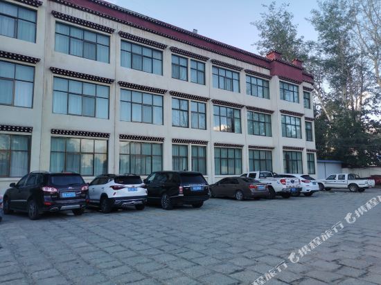 拉萨扎基大酒店