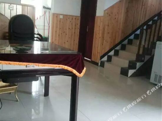 邛崃南宝山凤妹羌园