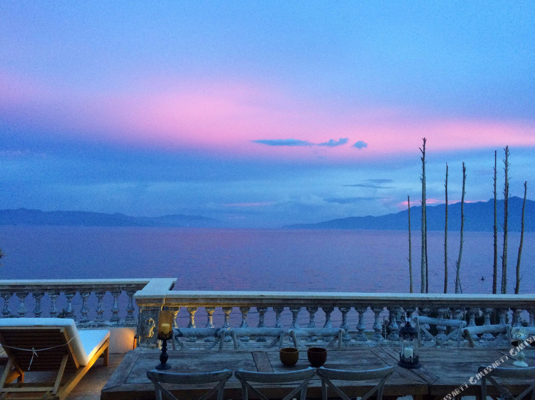 抚仙湖元尘度假酒店