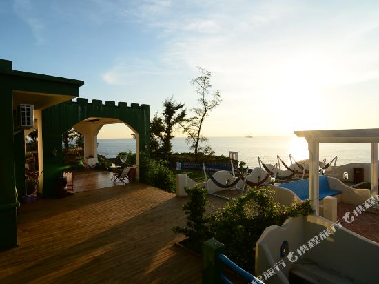 涠洲岛270°夕阳海景城堡