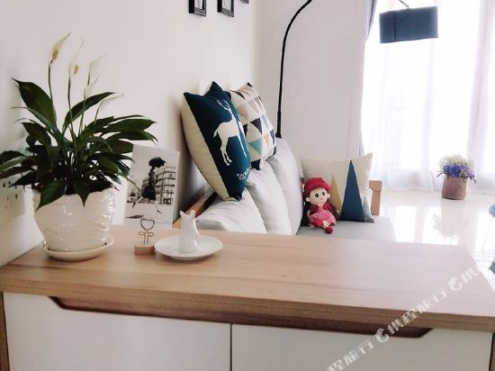 南充怡菲之家公寓