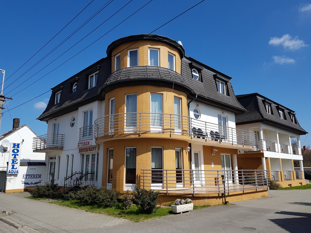 沙尔堡水酒店-官方