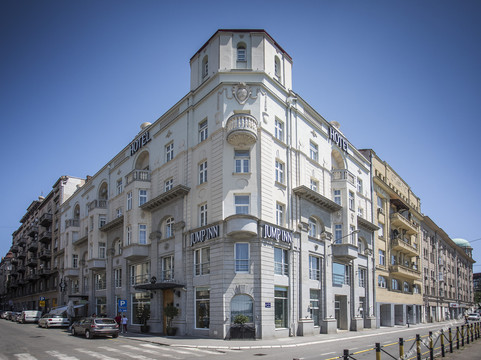 贝尔格莱德江普酒店