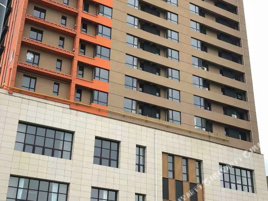 盘锦云时尚日租公寓